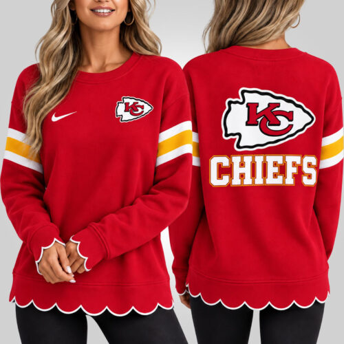 Kansas City Chiefs | Premium NFL Women's Scalloped Hem Graphic Crewneck Sweatshirt NY